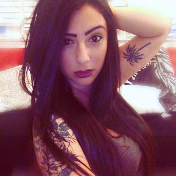 hi, i’m alex! 👽 - Picture 1 of 1